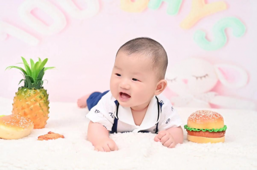 弥勒宝宝肚子胀拉稀怎么办