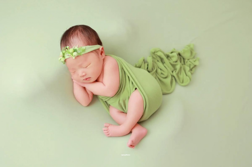 弥勒宝宝在肚子里打嗝 弥勒宝宝在肚子里打嗝